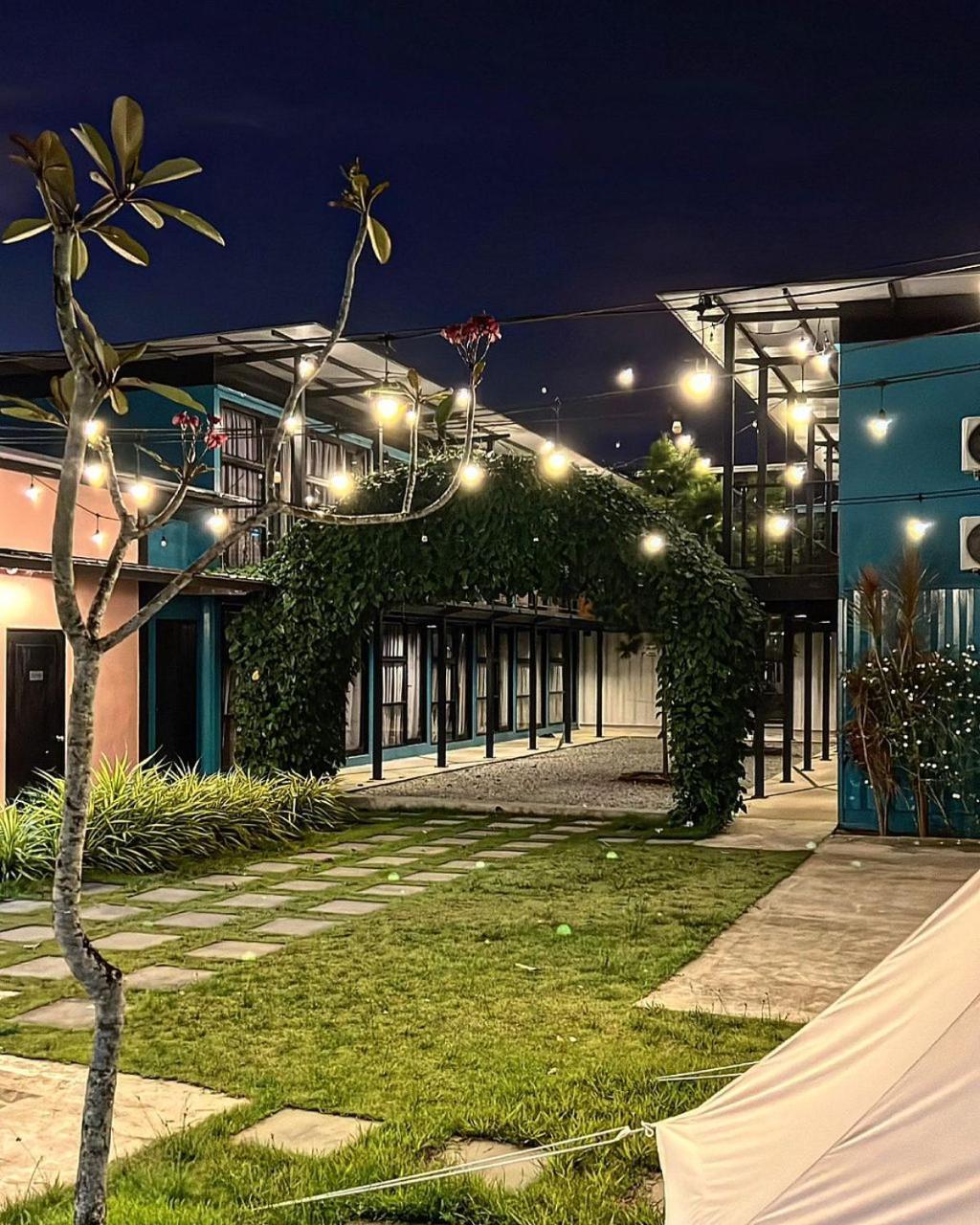 Reserve The Cozytainer Taiping Exterior foto