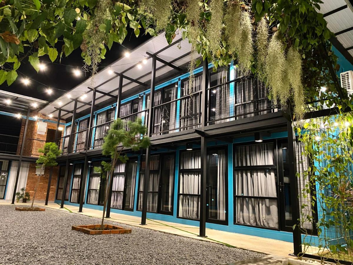 Reserve The Cozytainer Taiping Exterior foto