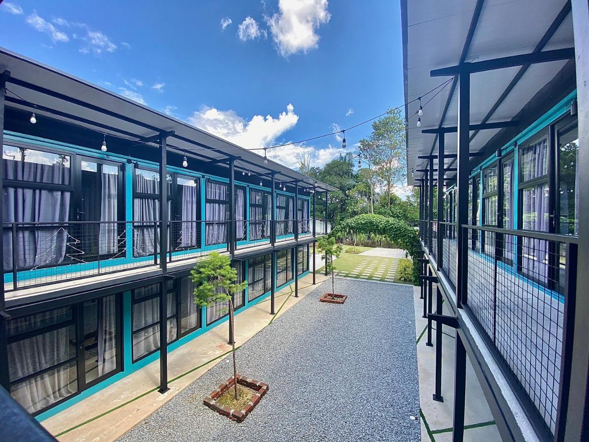 Reserve The Cozytainer Taiping Exterior foto