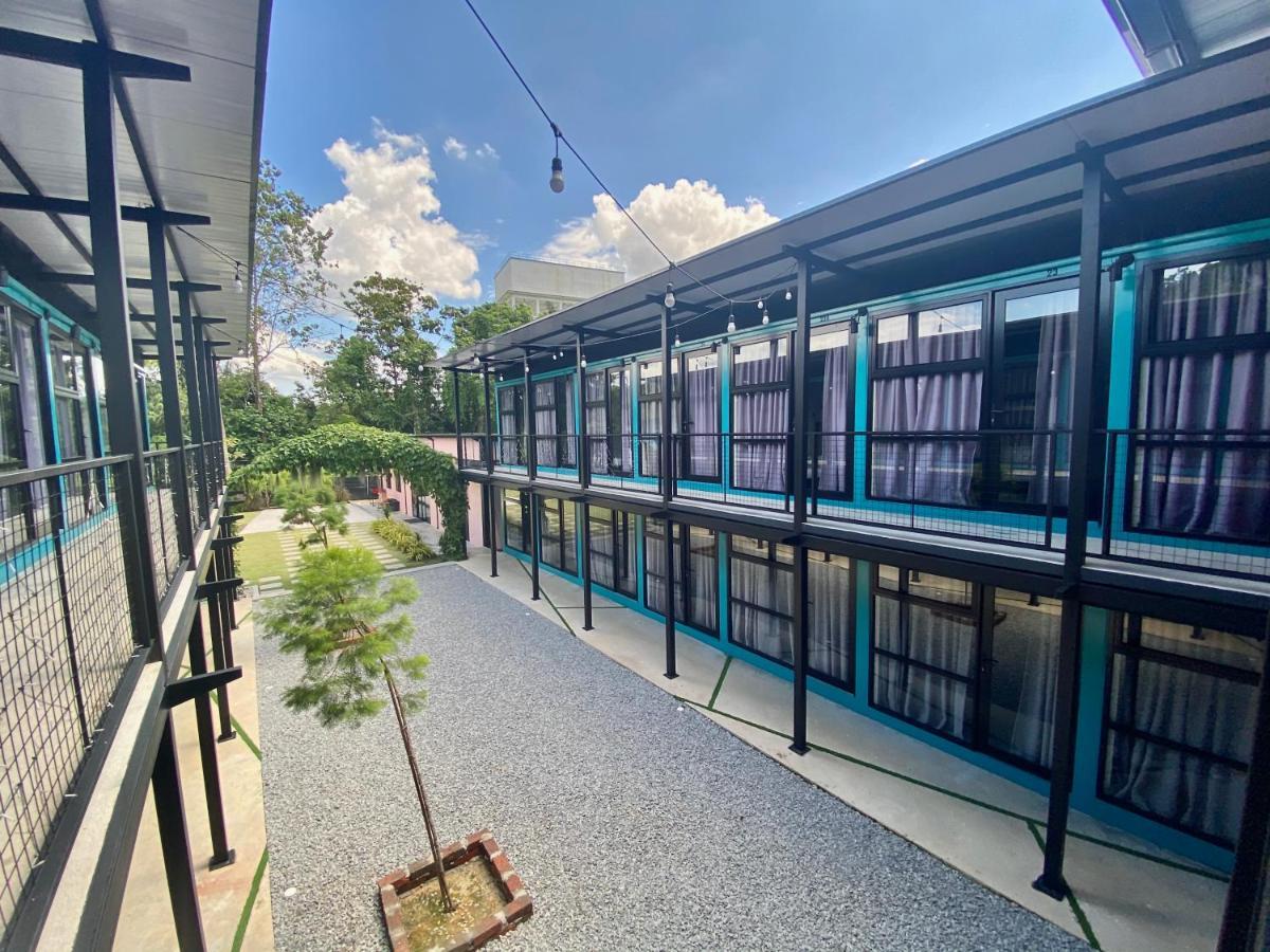 Reserve The Cozytainer Taiping Exterior foto